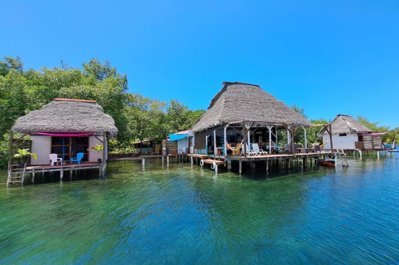 cheap overwater bungalows bocas del toro