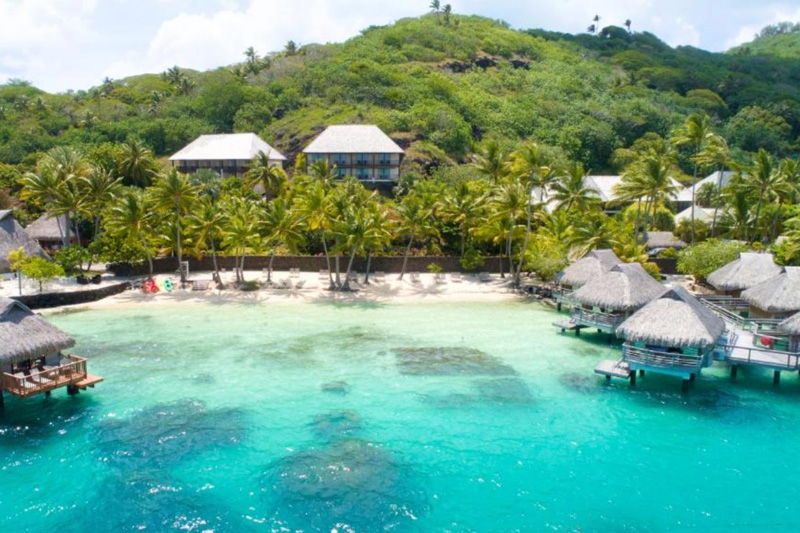 french polynesia overwater bungalows