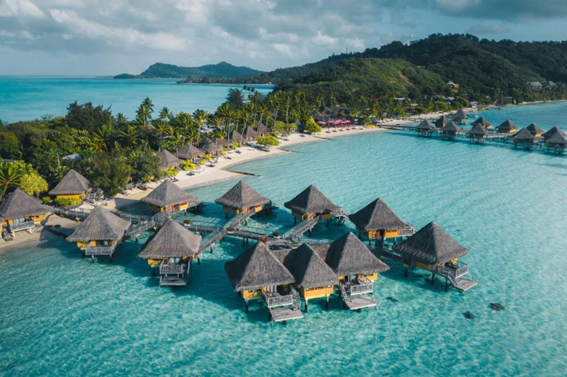 best overwater bungalows french polynesia