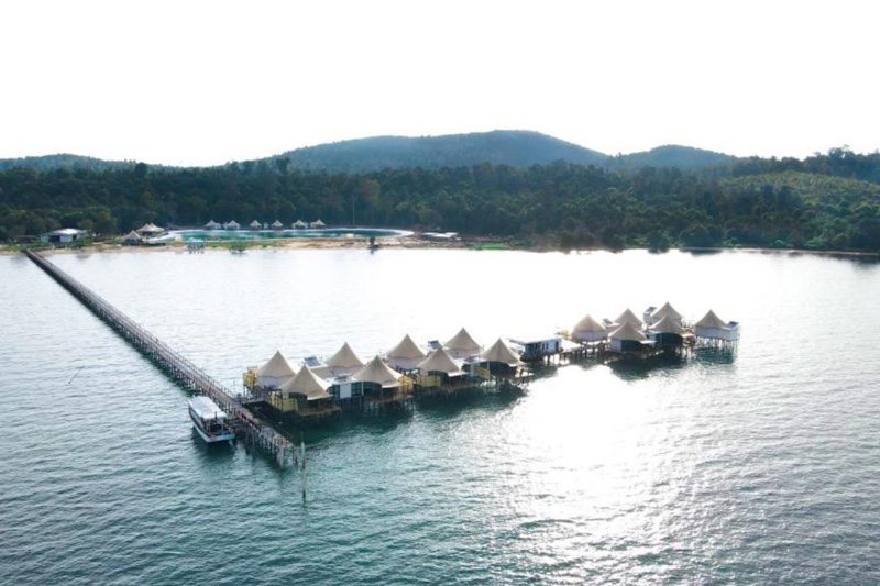 does bali have overwater bungalows