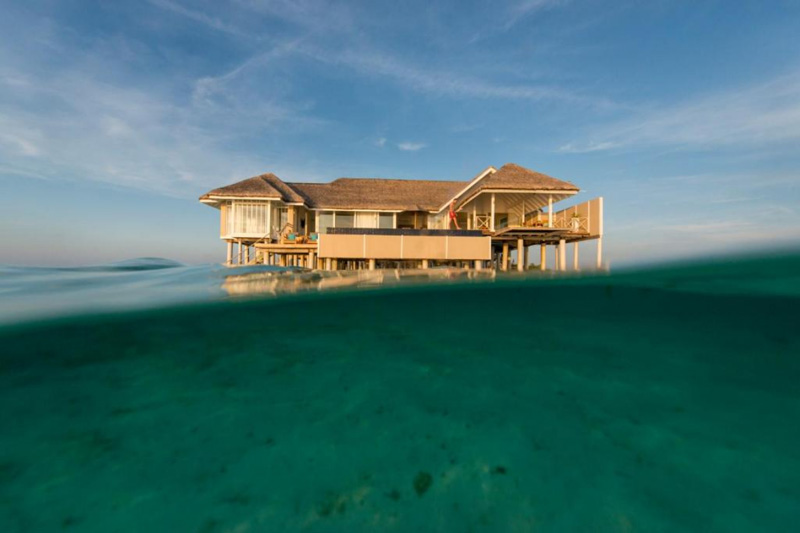 overwater bungalow tsunami risk