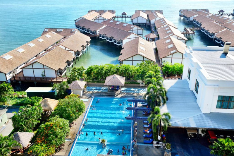 overwater bungalows in malaysia