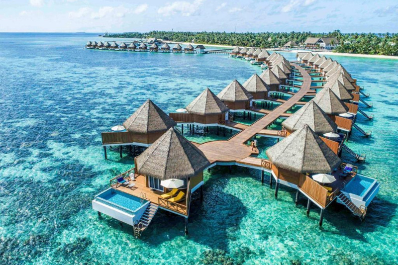 Mercure Maldives Kooddoo Resort