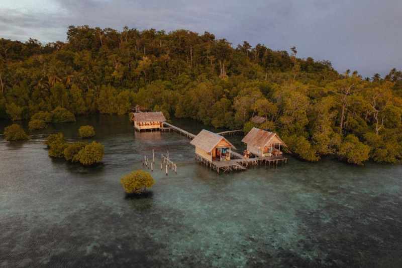 Cheap overwater bungalows