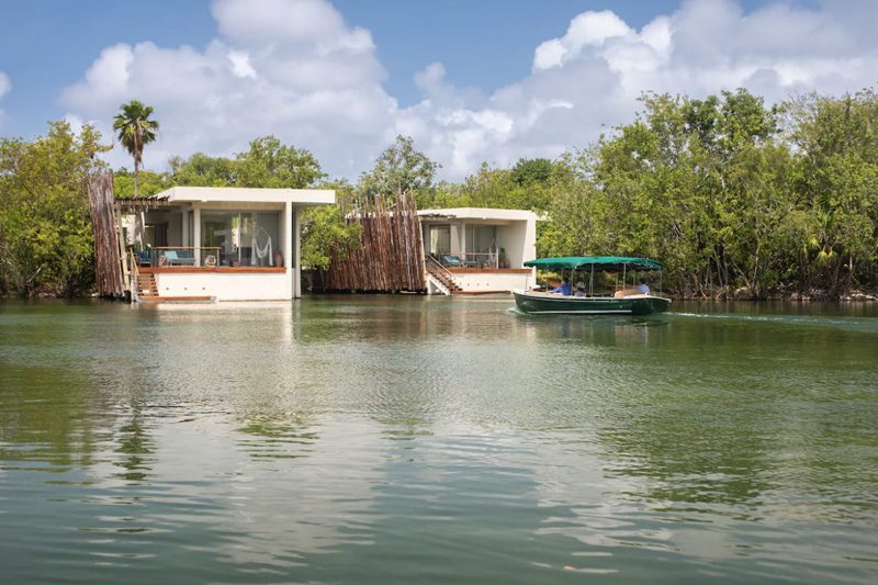 Closest Overwater Bungalows to Texas