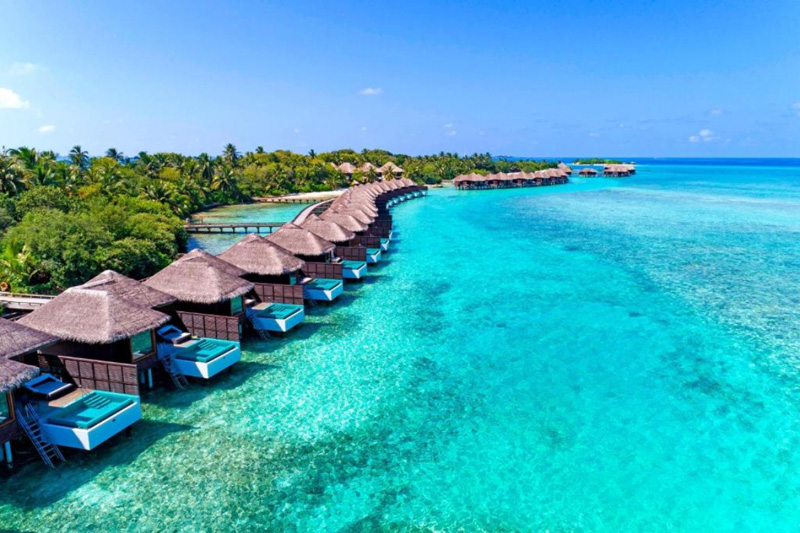 Sheraton Maldives Full Moon Resort