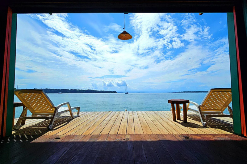 bocas del toro hotels over water