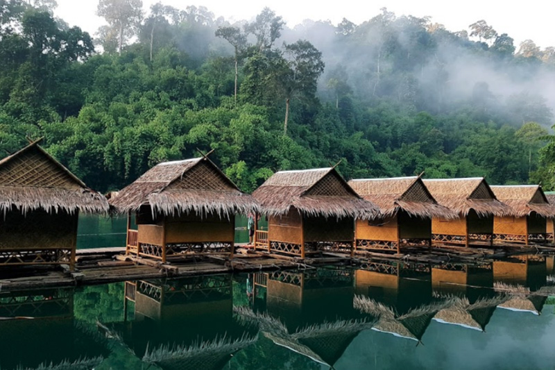 Tontoey Bamboo Raft House