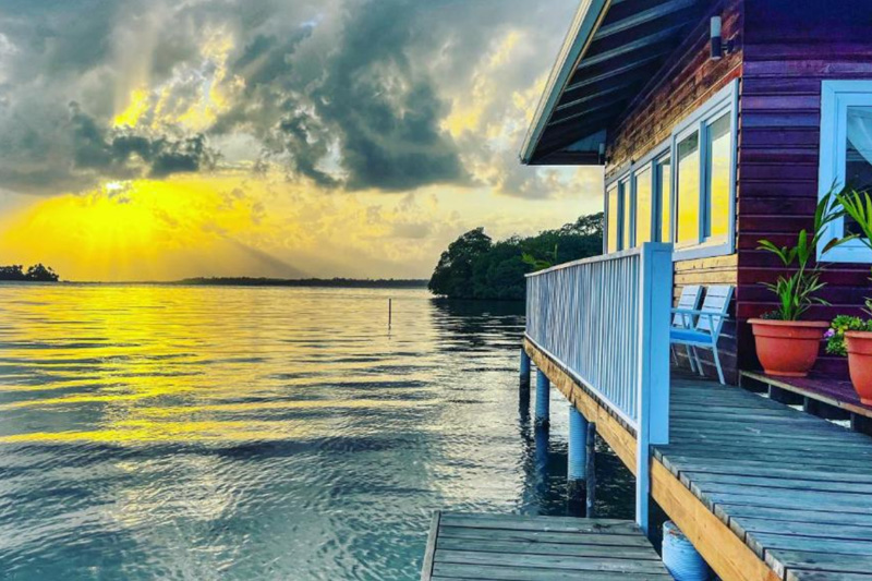 bocas del toro overwater bungalow